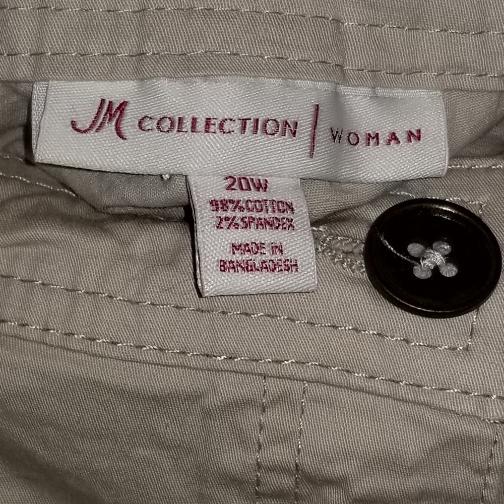 JM Collection Tan Capris - Picture 3 of 4